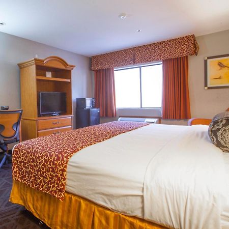 Hotel Ramada By Wyndham Barstow Exteriér fotografie
