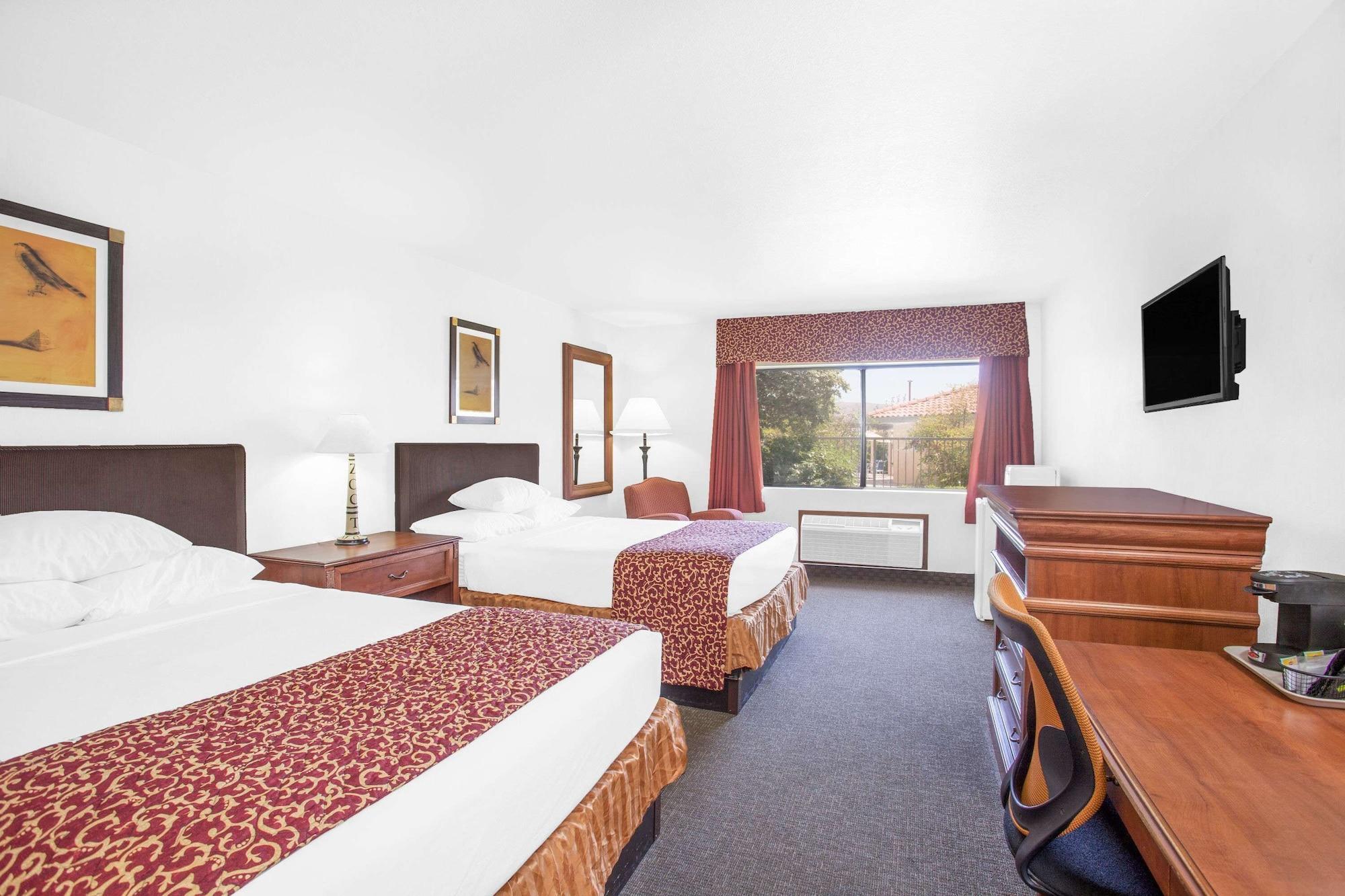 Hotel Ramada By Wyndham Barstow Exteriér fotografie