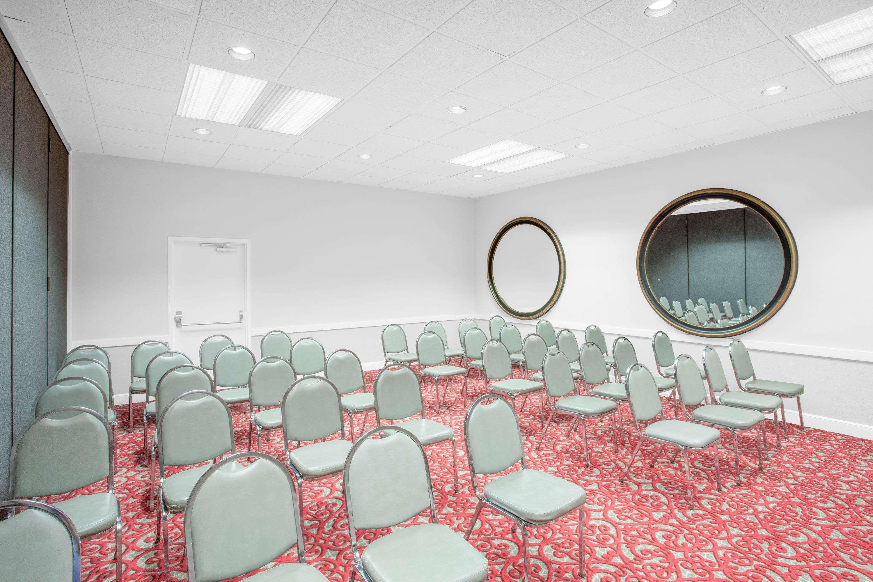 Hotel Ramada By Wyndham Barstow Exteriér fotografie