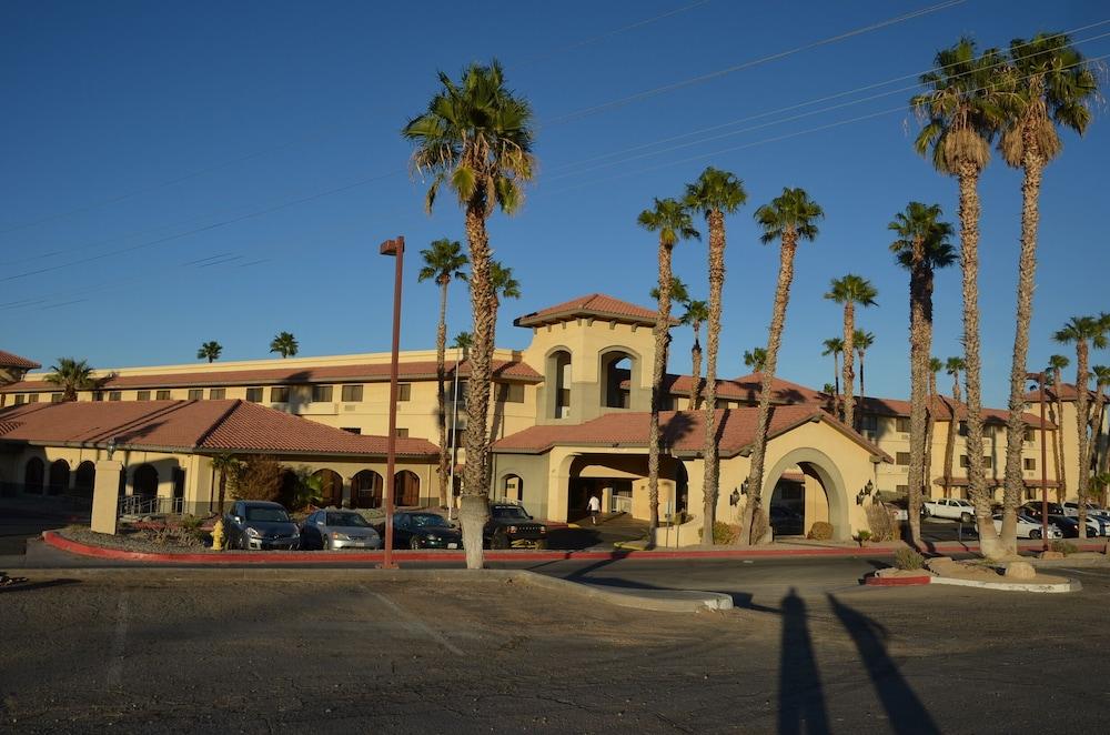 Hotel Ramada By Wyndham Barstow Exteriér fotografie
