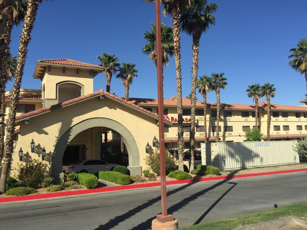 Hotel Ramada By Wyndham Barstow Exteriér fotografie